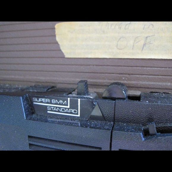 gaf 8mm Motion Picture Projector 2388 Mod 438-M2 25892 120V 60CY 3Amps Woodgrain - Picture 12 of 13